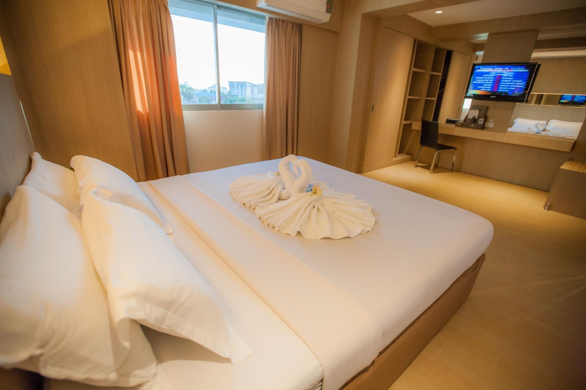 Golden City Rayong Hotel Eksteriør billede